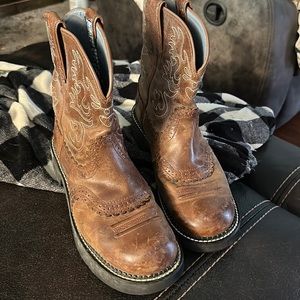 Brown Ariat Fatbaby Women’s boots